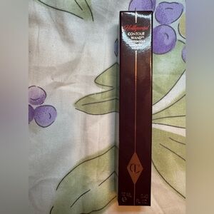 New in box Charlotte Tilbury Hollywood contour wand.